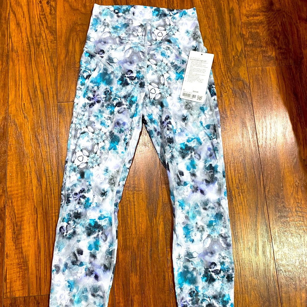 Lululemon NWT unlimit HR 25 leggings multicolor